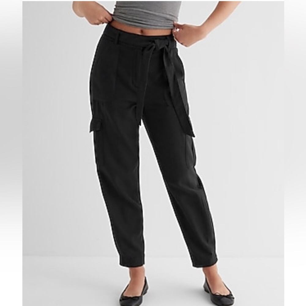 Express Extreme High Rise Tie-Belt Cargo Ankle Pant Size Medium
